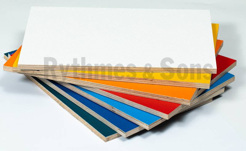 Panneau bois avec revêtement PVC couleur